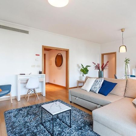 Central Orient Residence - Modern, Spacious And Sunny! By The River! Lisbon Luaran gambar