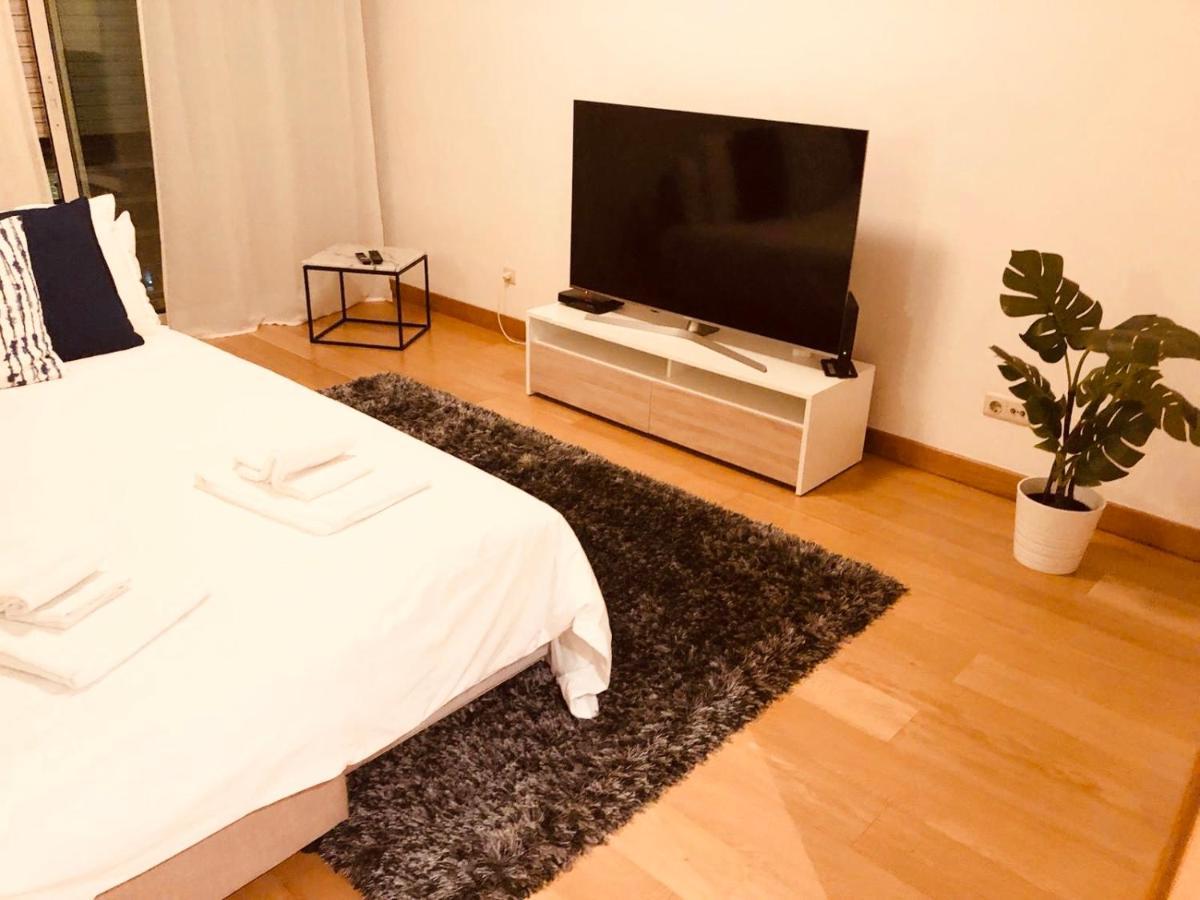 Central Orient Residence - Modern, Spacious And Sunny! By The River! Lisbon Luaran gambar