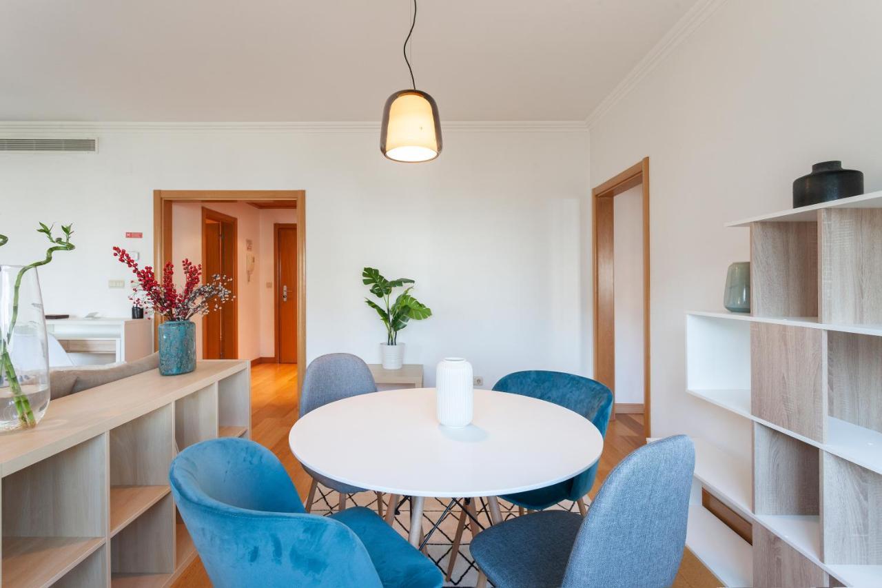 Central Orient Residence - Modern, Spacious And Sunny! By The River! Lisbon Luaran gambar