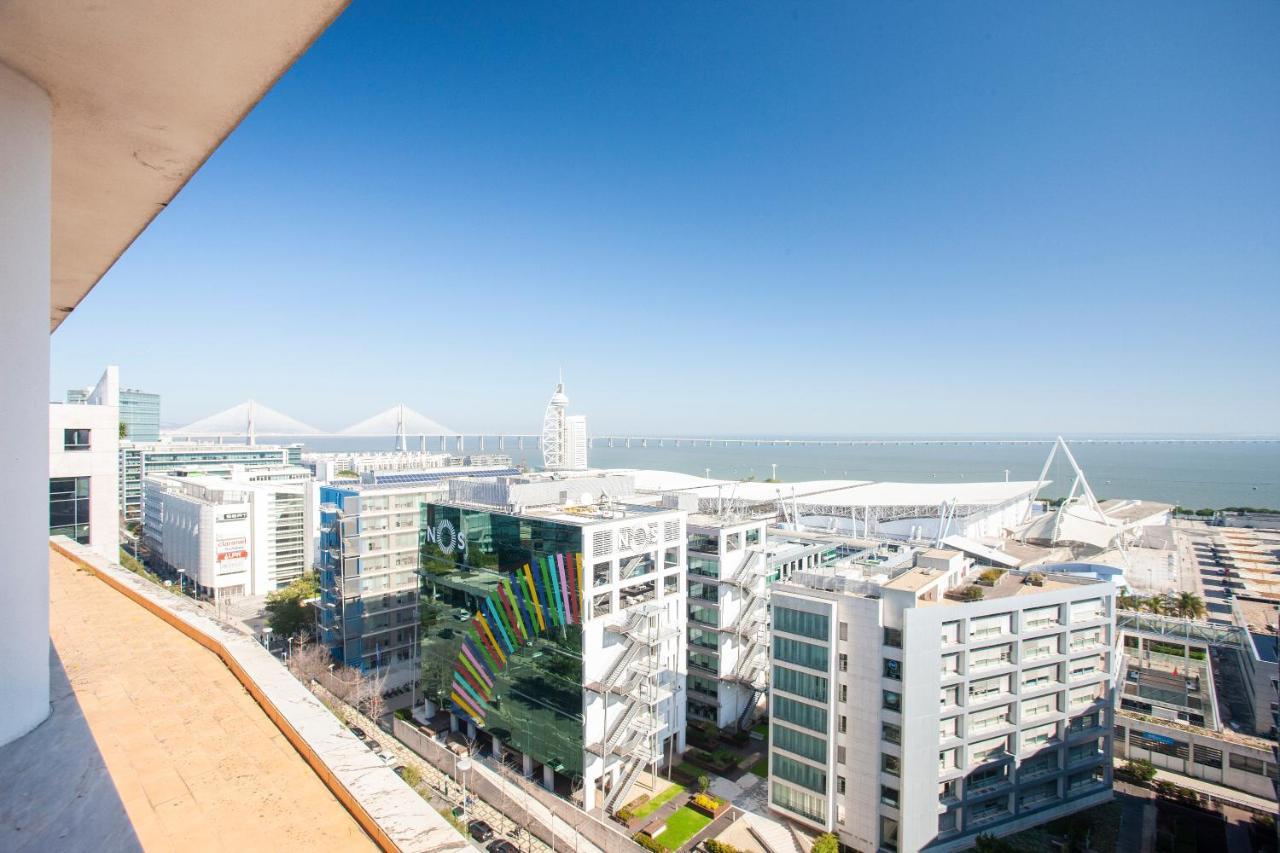 Central Orient Residence - Modern, Spacious And Sunny! By The River! Lisbon Luaran gambar