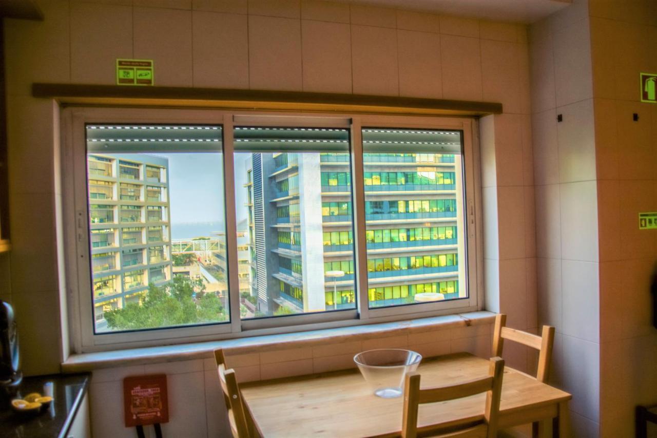 Central Orient Residence - Modern, Spacious And Sunny! By The River! Lisbon Luaran gambar