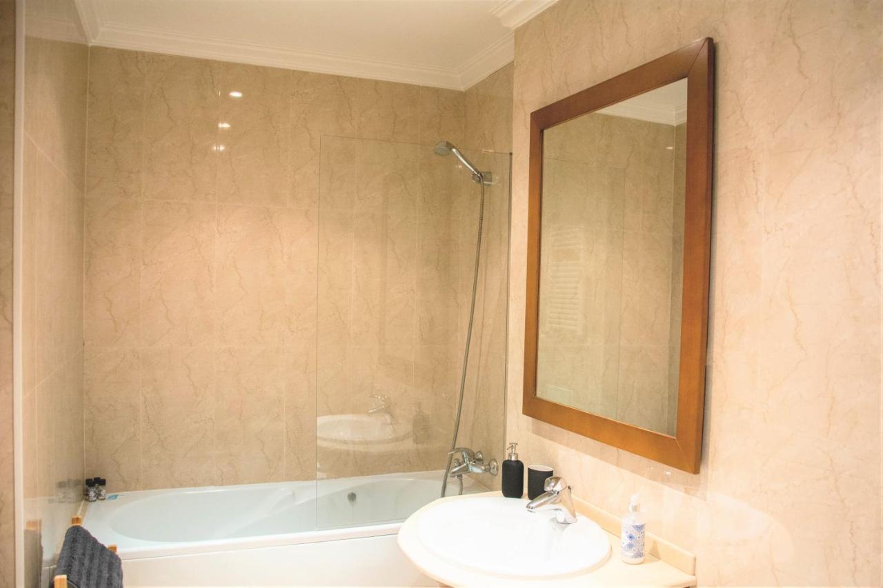 Central Orient Residence - Modern, Spacious And Sunny! By The River! Lisbon Luaran gambar